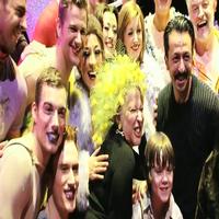 STAGE TUBE: Bette Midler Visits Priscilla Queen of the Desert